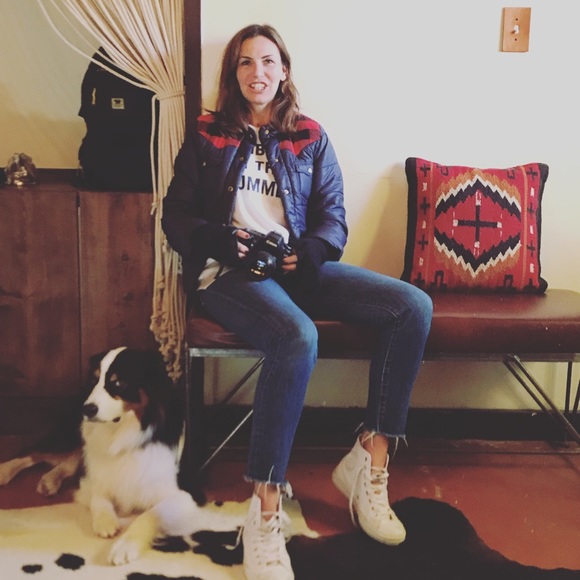 Meet your POSH Ladayyyyy - Picture 12 of 16